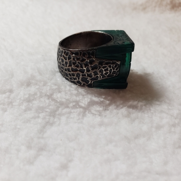 GREEN LANTERN MOVIE GREEN LANTERN POWER RING PROP REPLICA - Picture 3 of 9